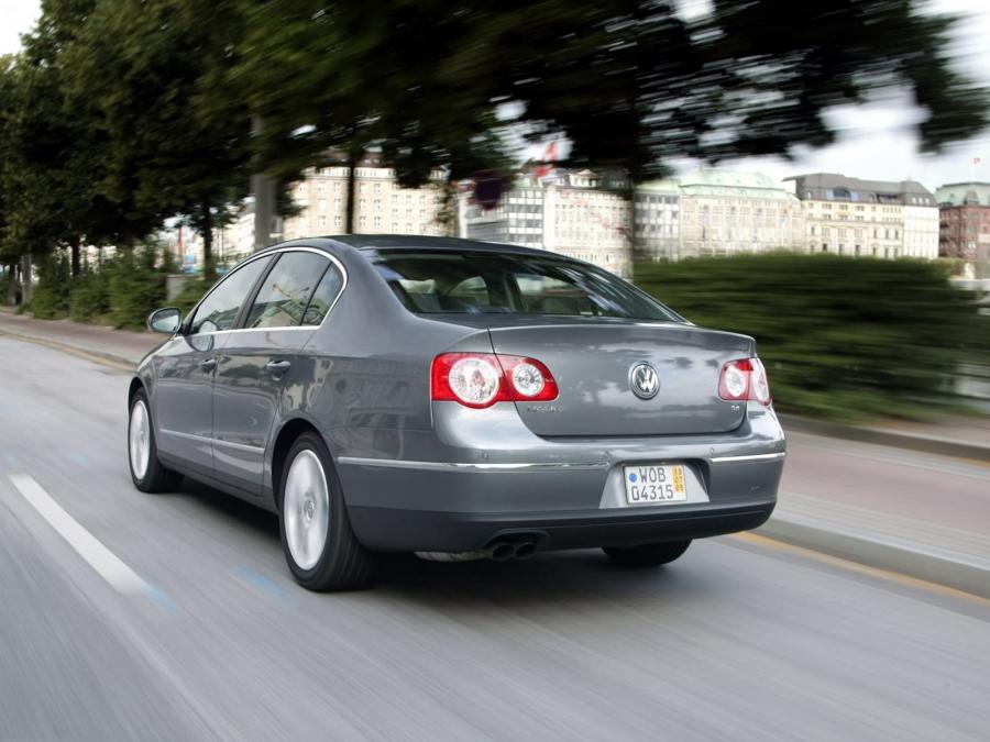  Volkswagen Passat 3.6 2006 года  (US) (фото 17 из 32)